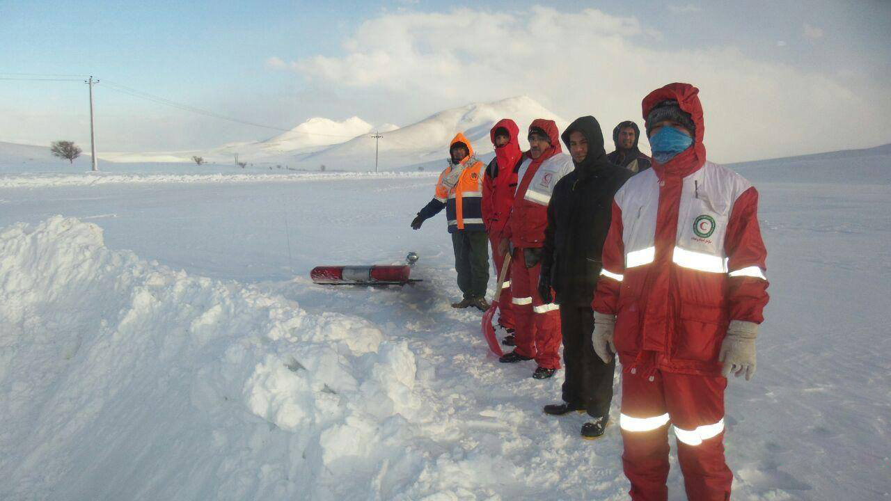 Kurdistan's 2016 bride, blanket of snow
